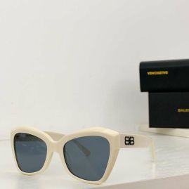 Picture of Balenciga Sunglasses _SKUfw54107500fw